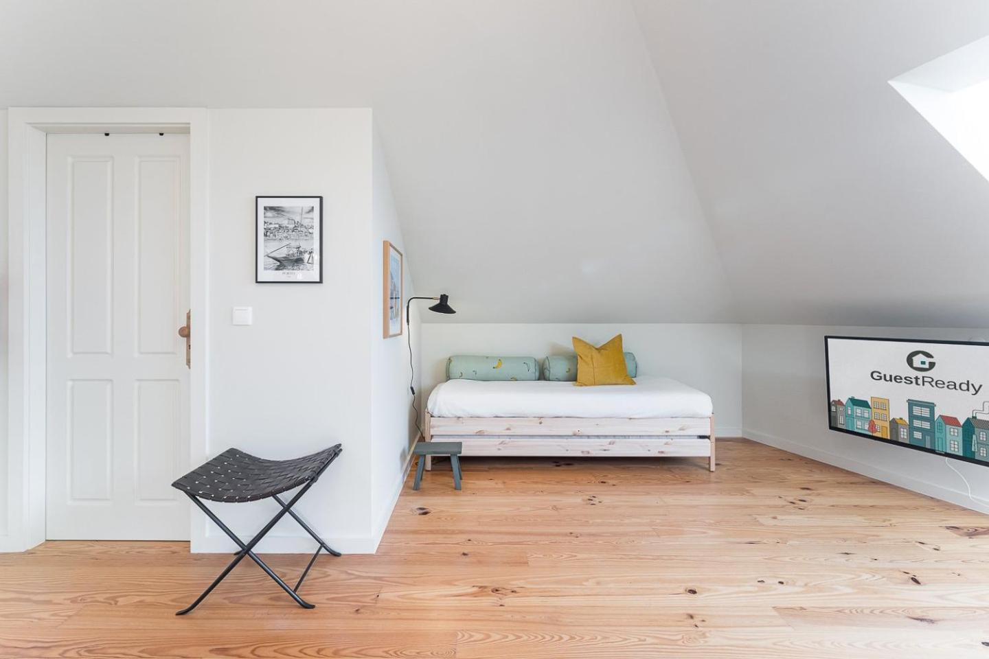 Guestready - Spacious And Modern Apt W/ Skylight OOporto Esterno foto